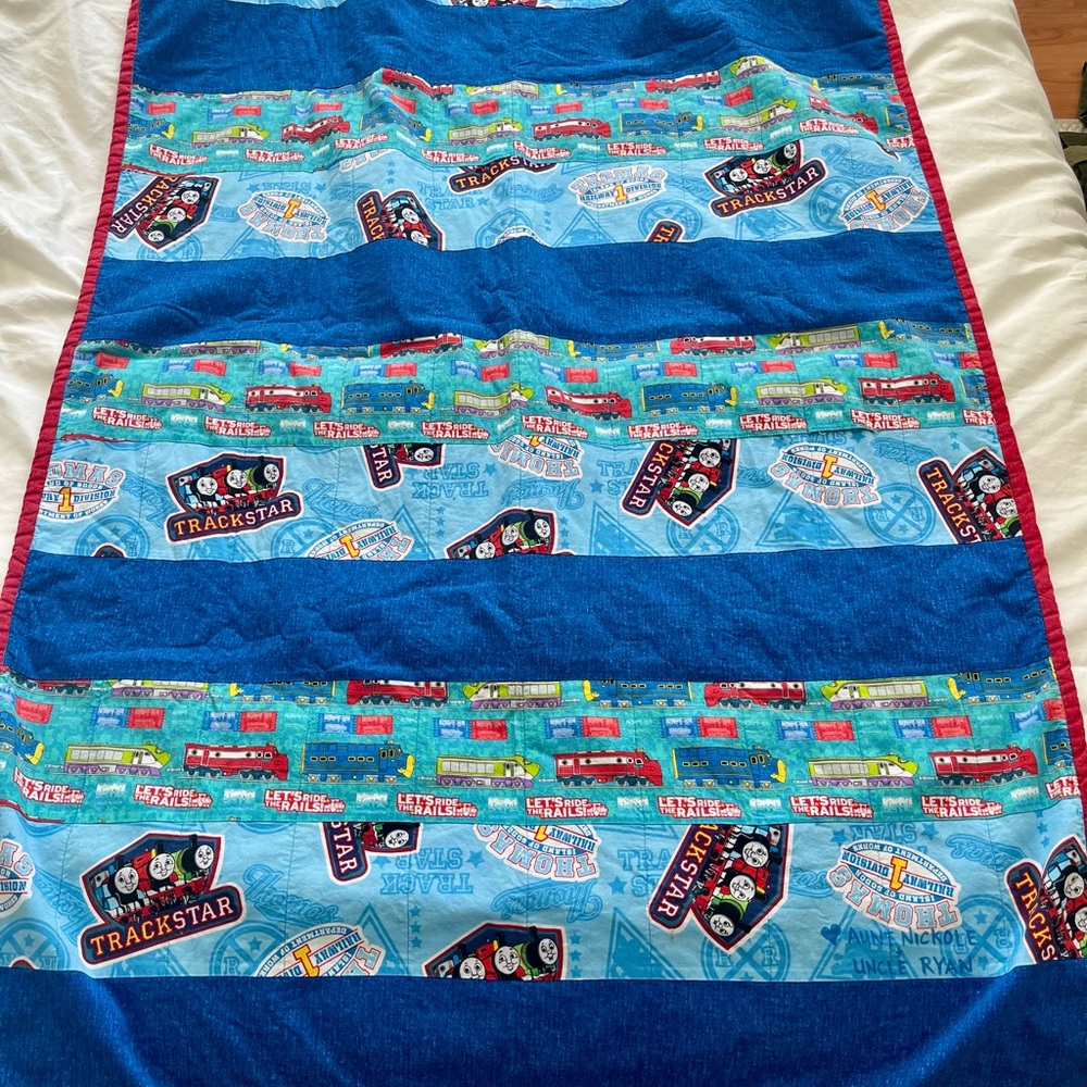 Thomas the Train-Themed Blanket quilt